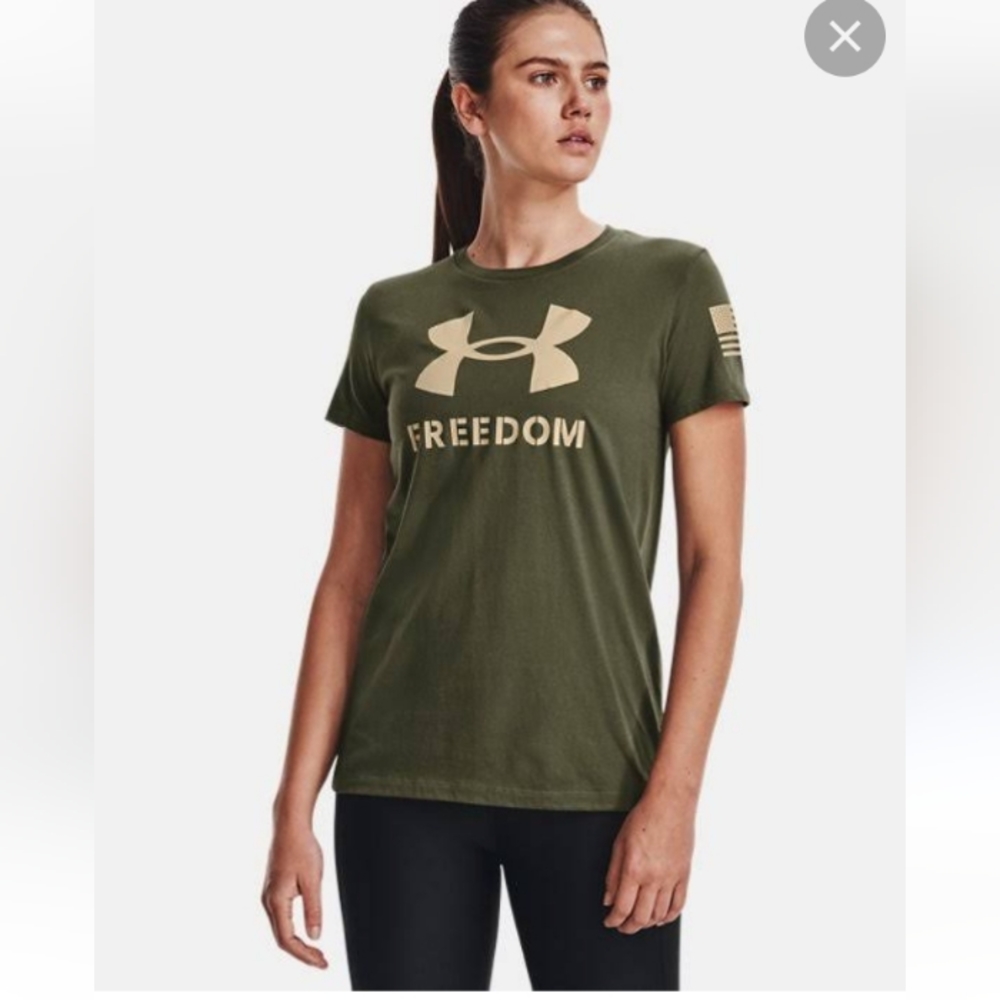 👕 2/$20 Under Armour Tee